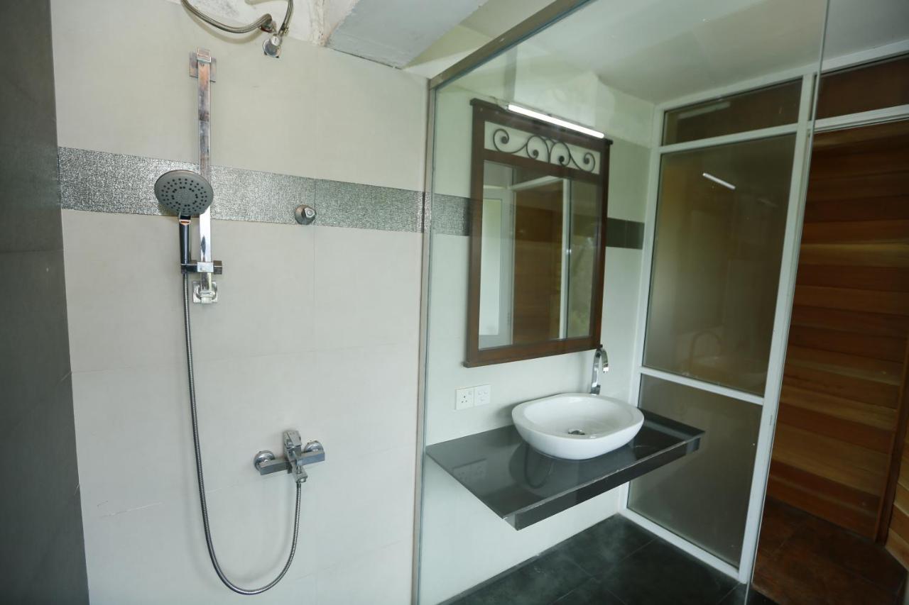 Crown Hills Kandy Inn Exterior foto