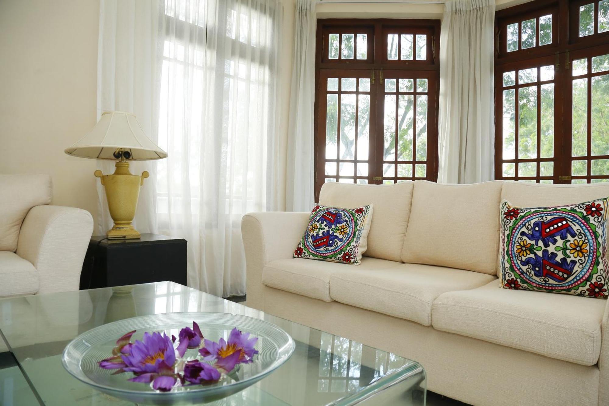 Crown Hills Kandy Inn Exterior foto